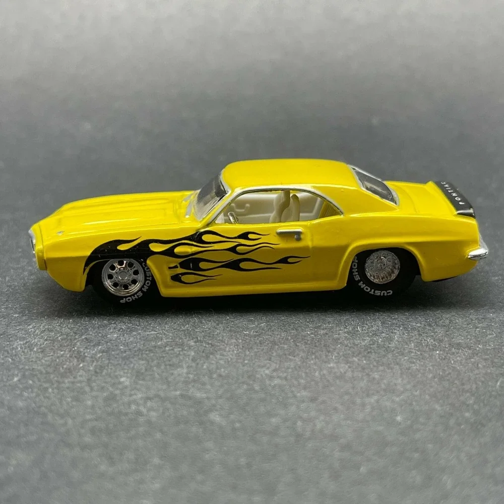Maisto 1969 '69 Pontiac Firebird Car Yellow 1/64 All Stars Red 100 Rubber Slicks